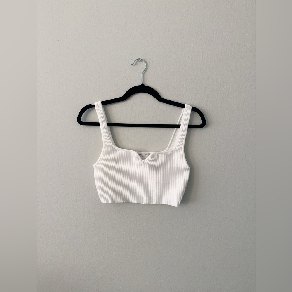 Aritzia Babaton Notch Neck Cropped Sculpt Knit Tank in White